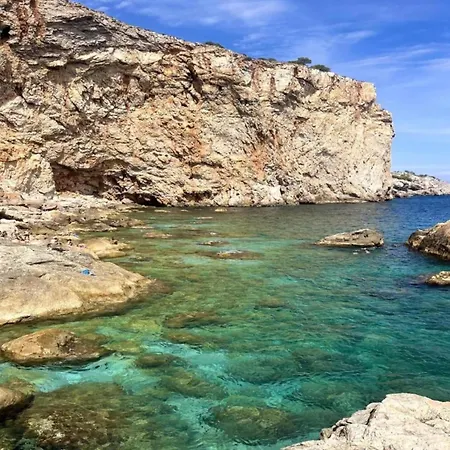 By The With Pool In Spain * 埃斯塔蒂特