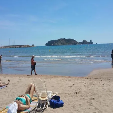 By The With Pool In Spain 公寓 埃斯塔蒂特